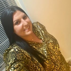 Meet your Posher, Whitney